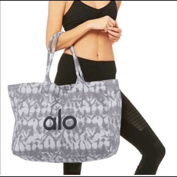 New ALO Yoga Shopper Tote - Picture 3 of 5